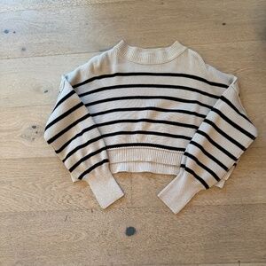 Free people Sweater (Cream and Black) 🤍🖤